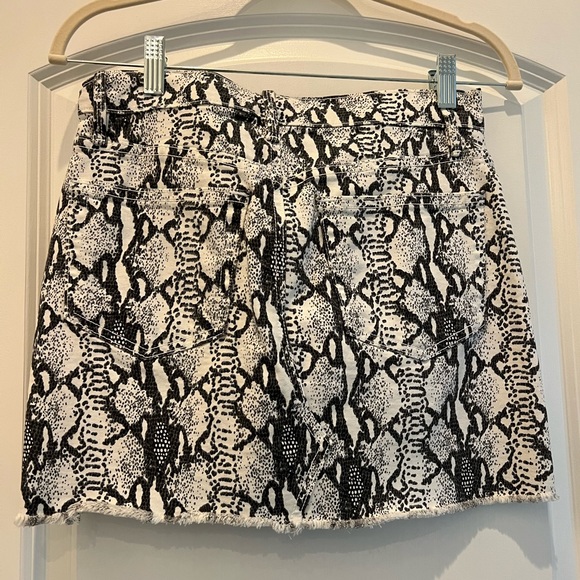 Frame Le Mini Python Denim Skirt - Picture 2 of 3